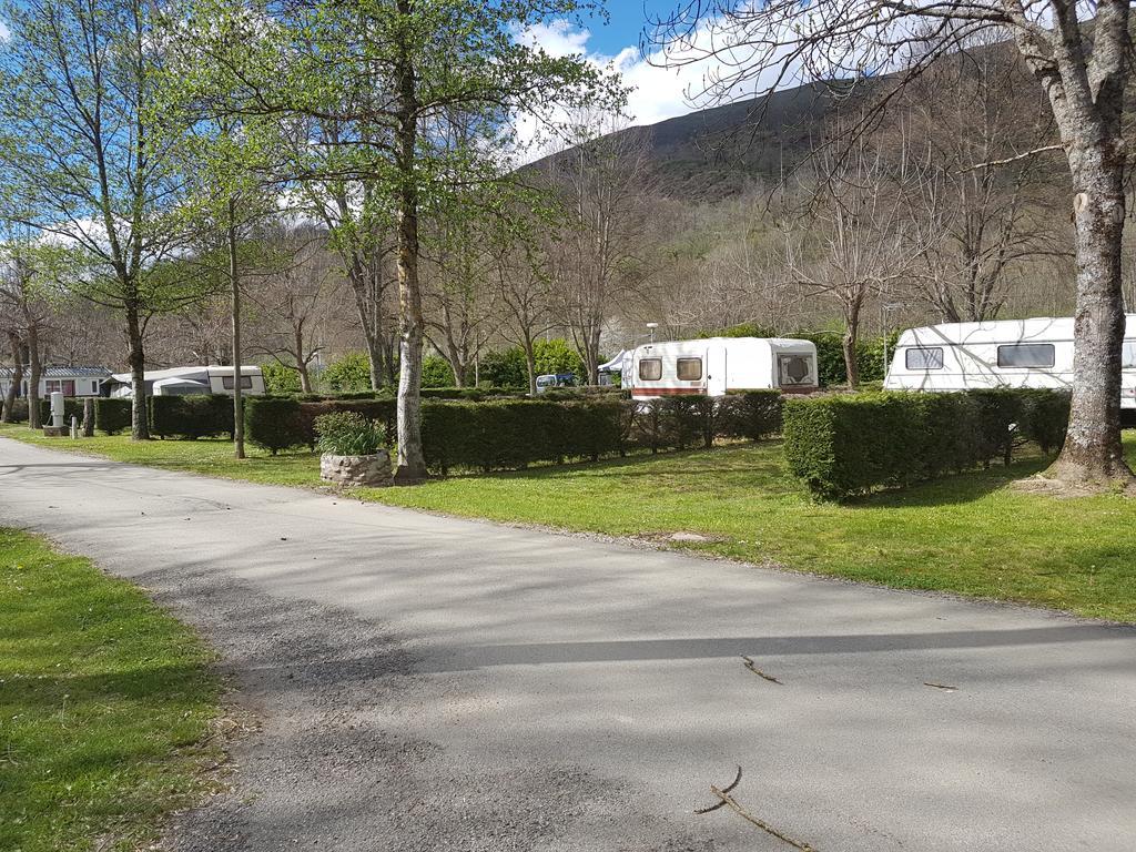 Camping Paradis La Marmotte Ax-les-Thermes Buitenkant foto